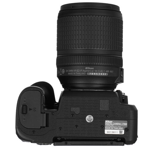 Купить Зеркальный фотоаппарат Nikon D7500 Kit 18-140mm VR черный  5065521. Характеристики, отзывы и цены в Донецке