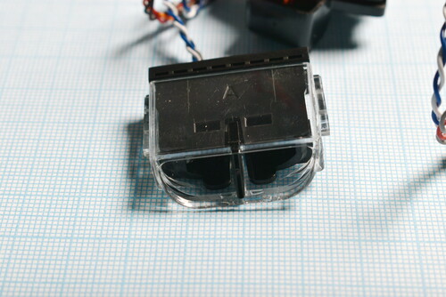 Купить Датчик (Cliff_L) для пылесоса-робота Xiaomi Mi Robot Vacuum-Mop  9921597. Характеристики, отзывы и цены в Донецке