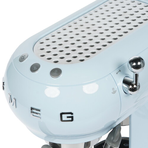 Купить Кофеварка рожковая Smeg ECF01PBEU голубой  1152714. Характеристики, отзывы и цены в Донецке