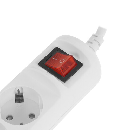 Купить Удлинитель ЭРА U-3es-3m-3x1.5 белый  9202257. Характеристики, отзывы и цены в Донецке