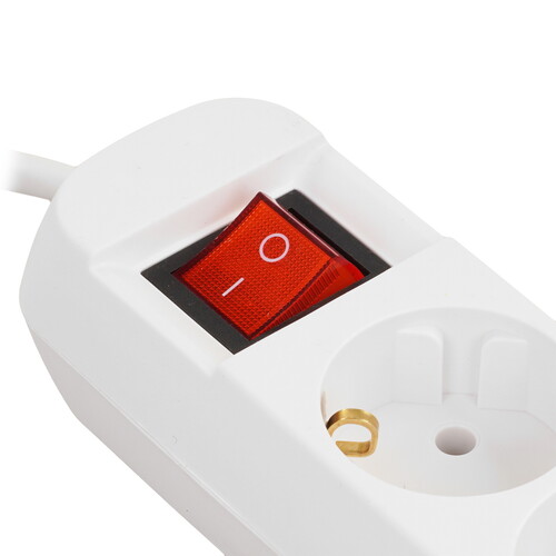 Купить Удлинитель Cadena CDM U5es-3x1-3m-W белый  9188086. Характеристики, отзывы и цены в Донецке