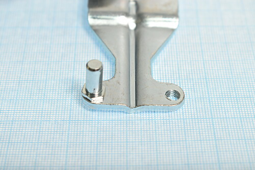 Купить Петля дверцы (Верхняя) для холодильника DEXP RF-TD240MA (Silver)  4412222. Характеристики, отзывы и цены в Донецке