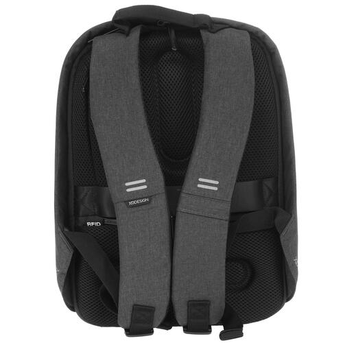 Купить 13.3" Рюкзак XD Design Bobby Hero Small черный  5452129. Характеристики, отзывы и цены в Донецке