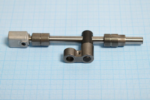 Купить Иглодержатель для оверлока DEXP SM-L1300  9010779. Характеристики, отзывы и цены в Донецке