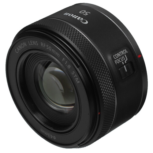 Купить Объектив Canon RF 50mm f/1.8 STM  5072589. Характеристики, отзывы и цены в Донецке