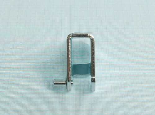 Купить Петля дверцы (Нижняя) для холодильника DEXP B430AMA (Metal)  9170688. Характеристики, отзывы и цены в Донецке