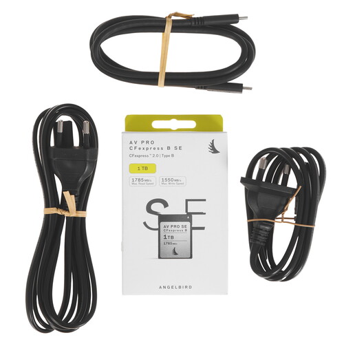 Купить Беззеркальный фотоаппарат Canon EOS R1 Body черный  5620614. Характеристики, отзывы и цены в Донецке