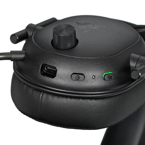 Купить Беспроводные/проводные наушники Razer BlackShark V2 HyperSpeed черный  5434826. Характеристики, отзывы и цены в Донецке