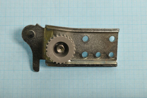 Купить Петля дверцы (Нижняя R) для холодильника DEXP RF-MN450DMA (Metal) [N/A]  9118084. Характеристики, отзывы и цены в Донецке