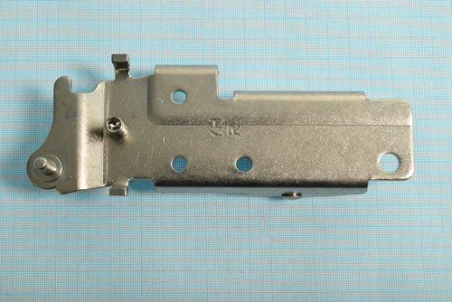 Купить Петля дверцы (Нижняя R) для холодильника DEXP RF-MN622DMA (Metal)  9118067. Характеристики, отзывы и цены в Донецке