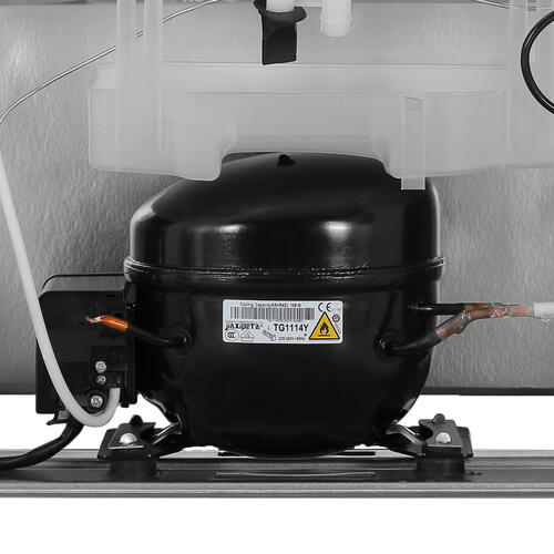 Купить Морозильный шкаф  Indesit DFZ 5175 G серебристый  9094715. Характеристики, отзывы и цены в Донецке