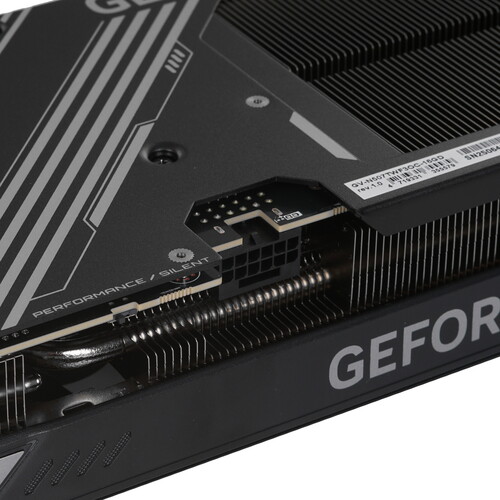 Купить Видеокарта GIGABYTE GeForce RTX 5070 Ti WINDFORCE OC SFF  5613391. Характеристики, отзывы и цены в Донецке