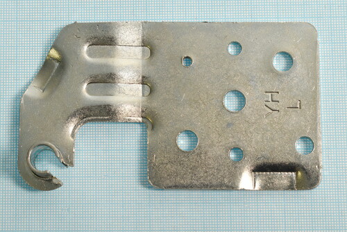 Купить Петля дверцы (Верхняя L) для холодильника DEXP RF-MN450DMA (Metal) [N/A]  9118089. Характеристики, отзывы и цены в Донецке