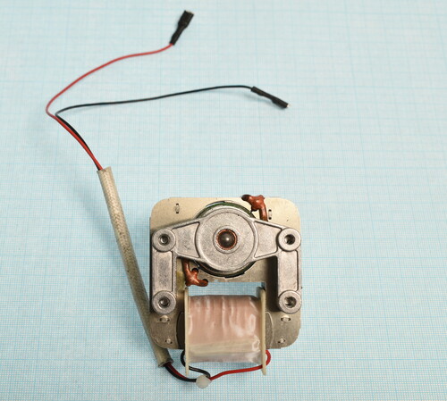 Купить Двигатель для сушилки овощей и фруктов Reoka RKFD-MD607 (230V_N/AW) [HX-6020X3]  9082797. Характеристики, отзывы и цены в Донецке