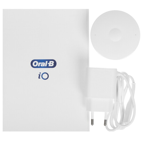 Купить Электрическая зубная щетка Braun Oral-B iO Series iOM10.1A3.1AD белый  5480461. Характеристики, отзывы и цены в Донецке