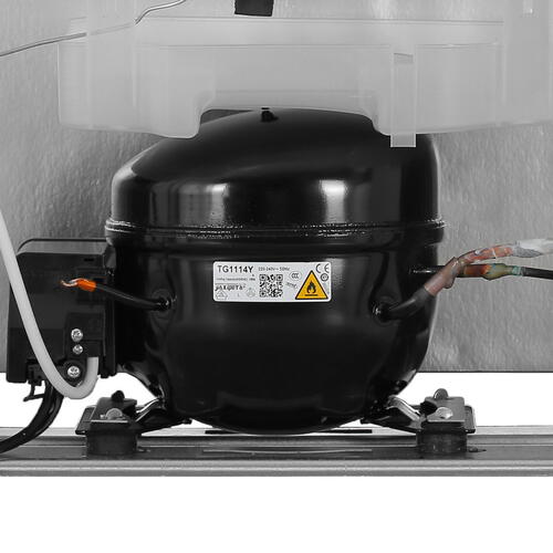 Купить Морозильный шкаф  Indesit DFZ 4150 белый  9055109. Характеристики, отзывы и цены в Донецке