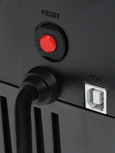 Купить ИБП CyberPower BR1000ELCD  1097658. Характеристики, отзывы и цены в Донецке