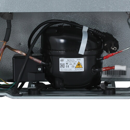 Купить Холодильник компактный   Oursson RF0480/WH белый  9078058. Характеристики, отзывы и цены в Донецке