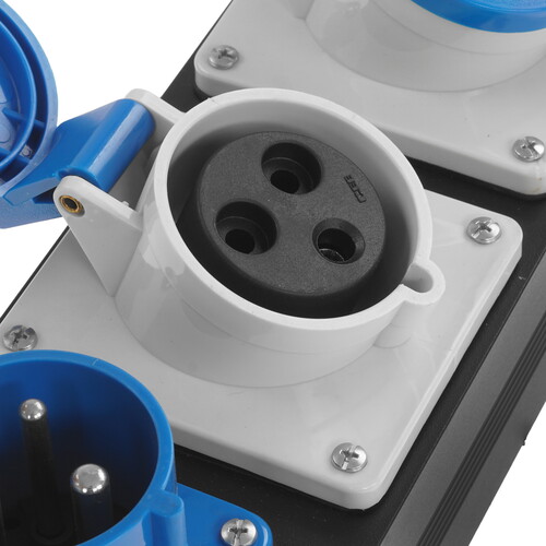 Купить Блок розеток Lanmaster TWT-PDU-32AI9-1P  8166924. Характеристики, отзывы и цены в Донецке