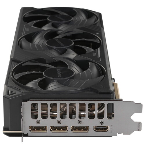 Купить Видеокарта GIGABYTE GeForce RTX 5070 Ti WINDFORCE OC SFF  5613391. Характеристики, отзывы и цены в Донецке